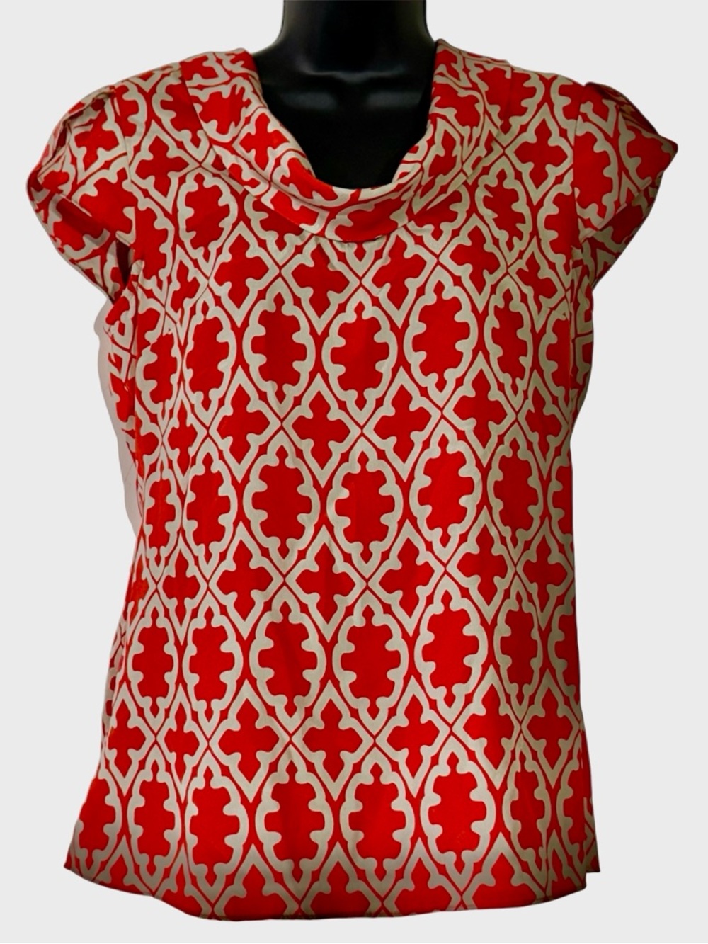 Banana Republic Red and Cream Geo-Print Cap-Sleeve Top